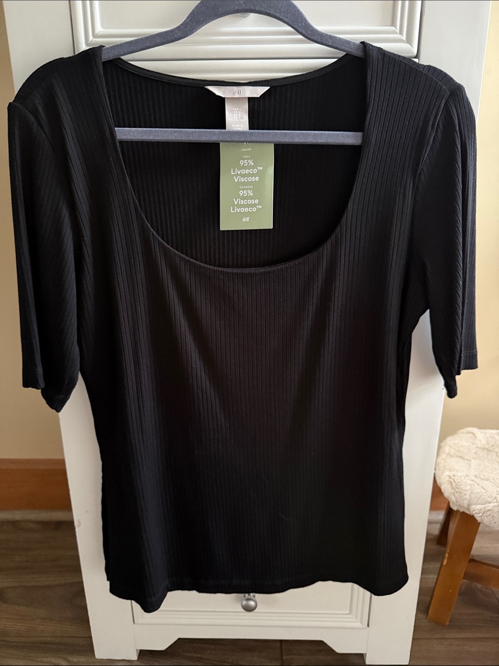 H&M Black Ribbed Scoop Neck Short Sleeve Top